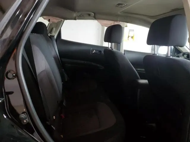 2010 NISSAN ROGUE S
