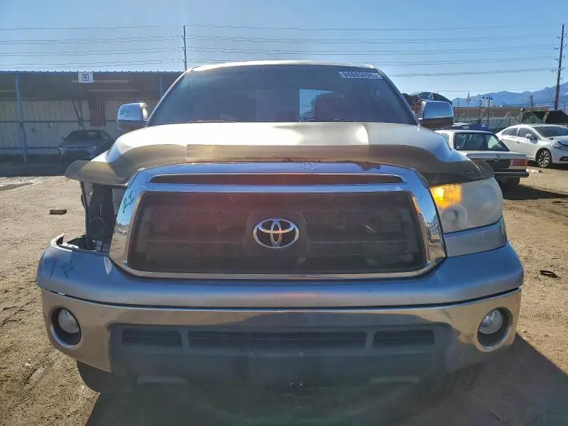 2011 TOYOTA TUNDRA DOUBLE CAB SR5  