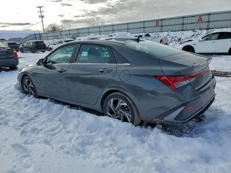 2024 HYUNDAI ELANTRA SEL  