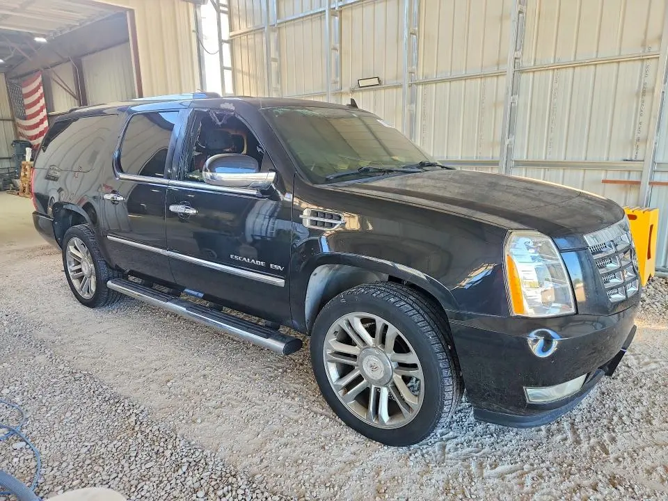 2011 CADILLAC ESCALADE ESV PREMIUM  