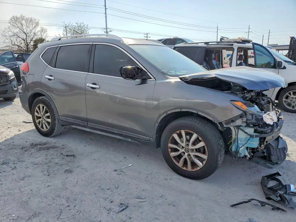 2017 NISSAN ROGUE SV  