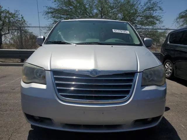 2010 CHRYSLER TOWN & COUNTRY TOURING  