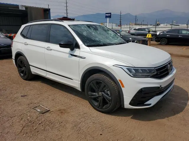 2024 VOLKSWAGEN TIGUAN SE R-LINE BLACK  