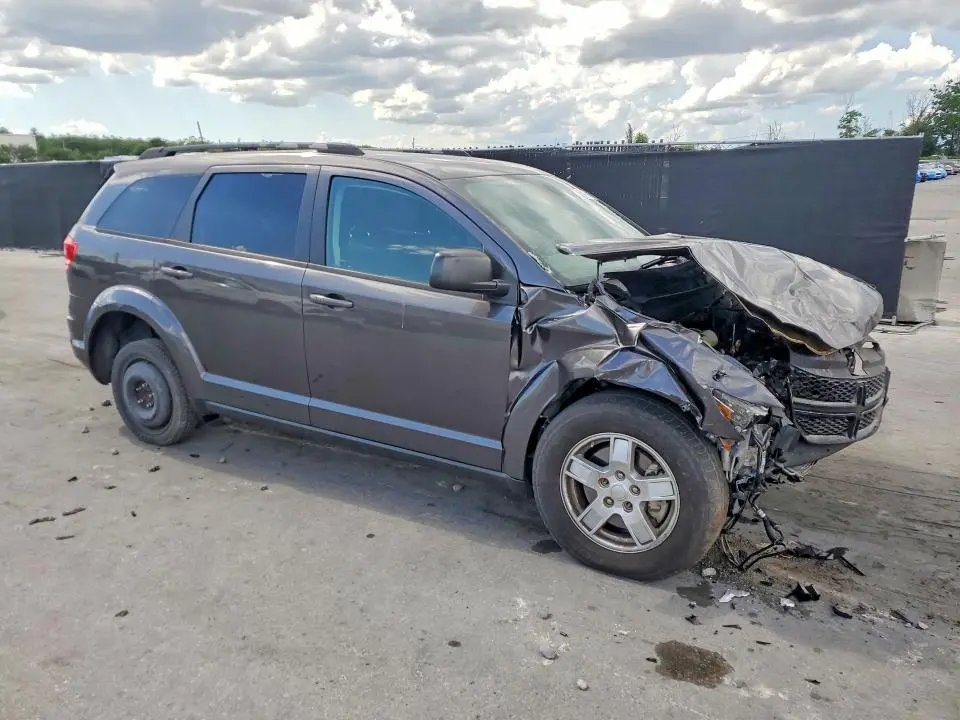 2020 DODGE JOURNEY SE  