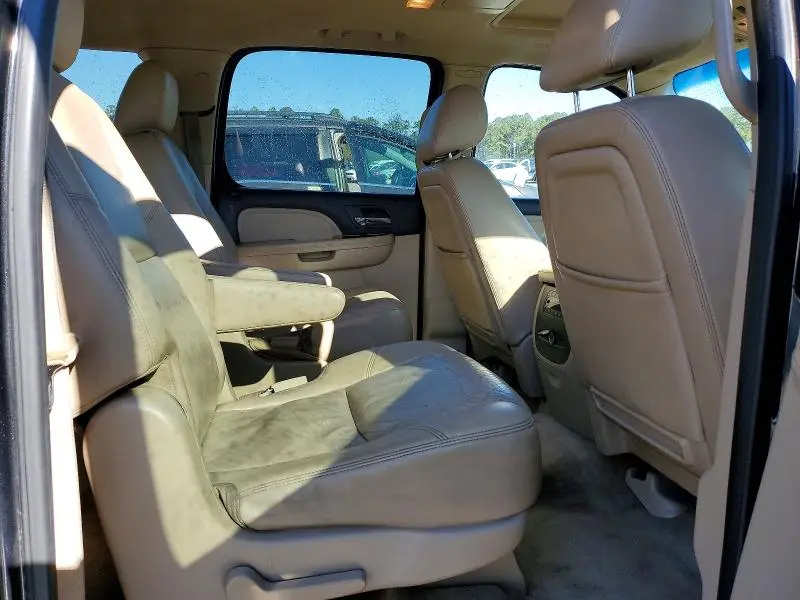 2011 GMC YUKON XL DENALI  