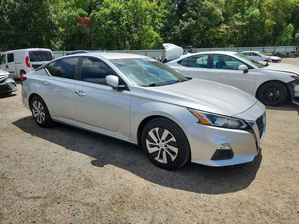 2019 NISSAN ALTIMA S  