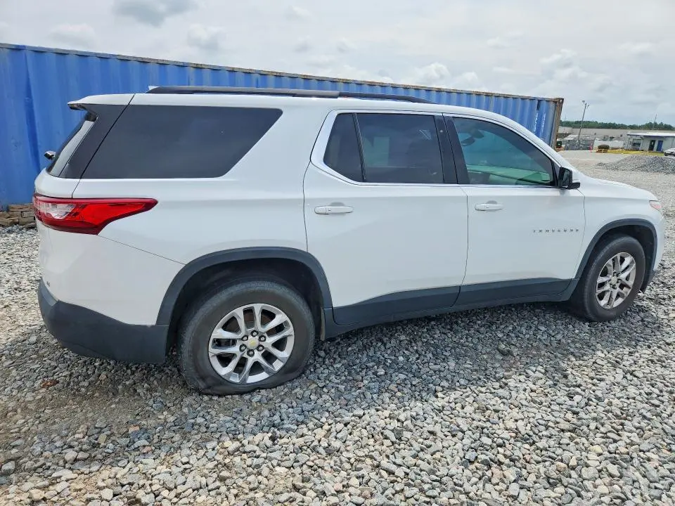 2020 CHEVROLET TRAVERSE LT  