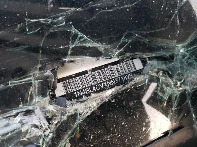 2022 NISSAN ALTIMA SR  