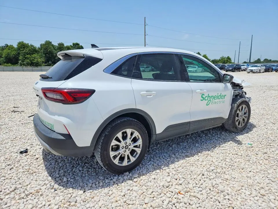 2024 FORD ESCAPE   