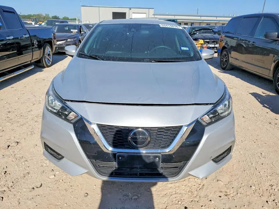2021 NISSAN VERSA SV  