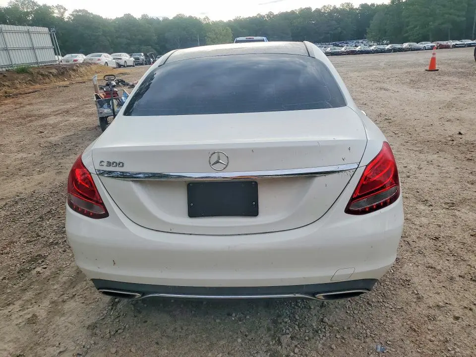 2016 MERCEDES-BENZ C 300  