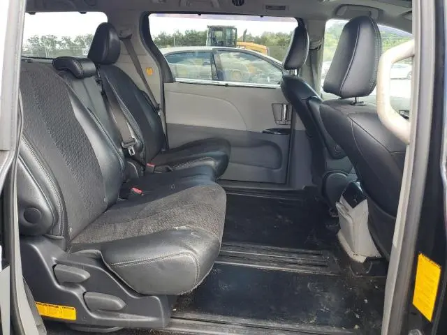 2013 TOYOTA SIENNA SPORT  