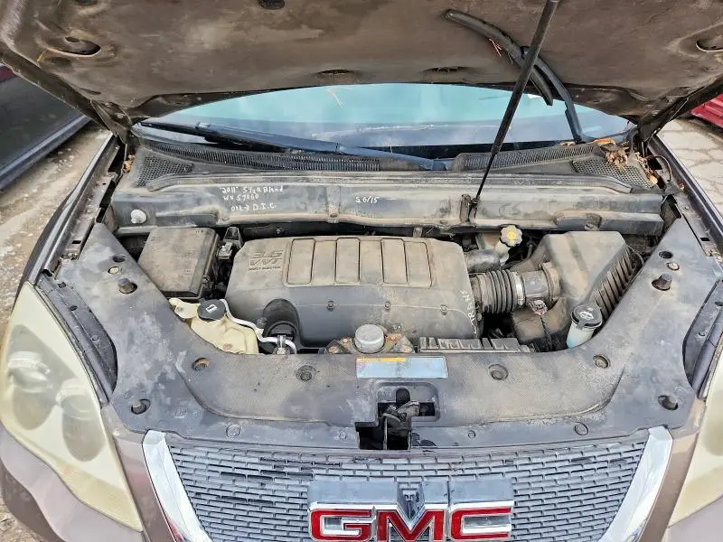 2011 GMC ACADIA SLT-2  