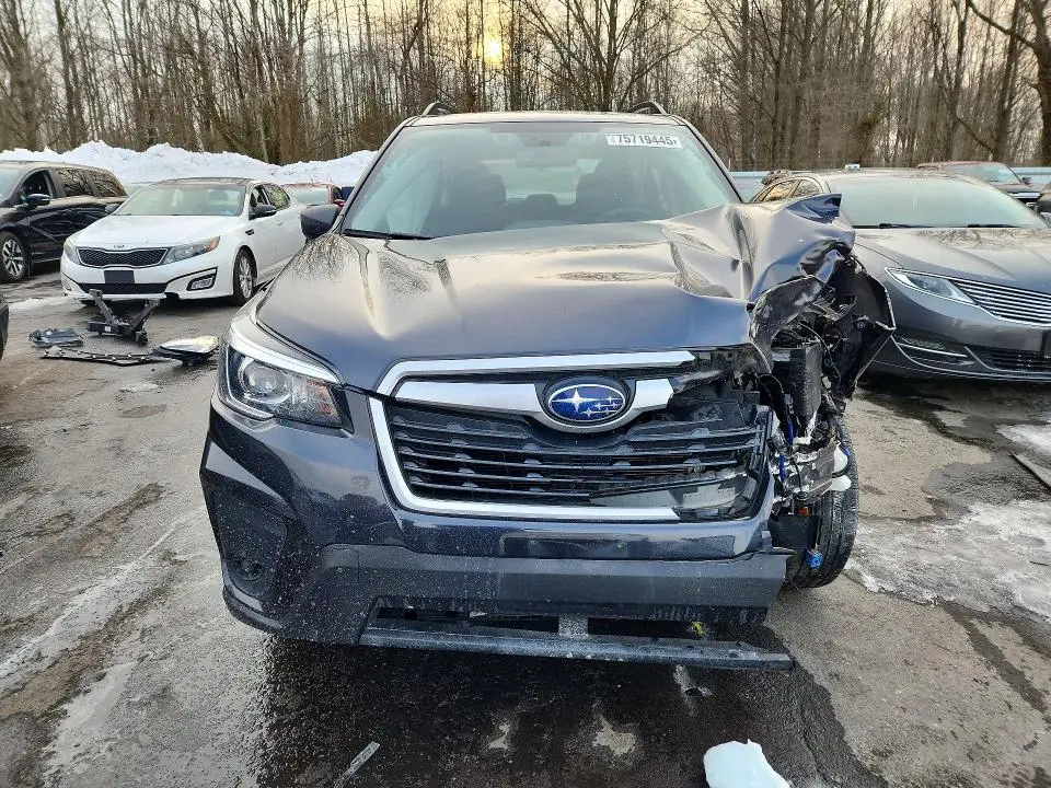 2019 SUBARU FORESTER   