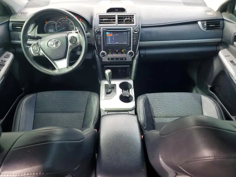 2013 TOYOTA CAMRY SE  