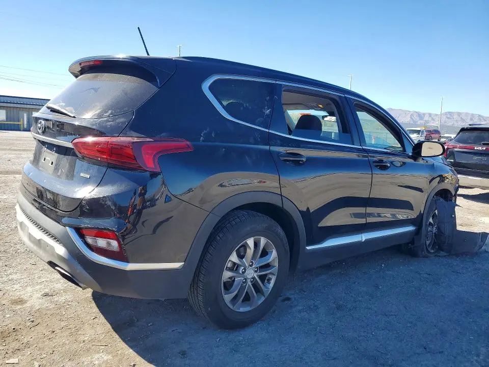 2020 HYUNDAI SANTA FE SE  