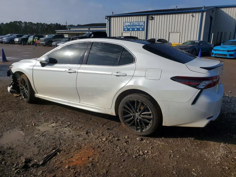 2022 TOYOTA CAMRY XSE  
