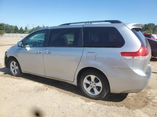 2012 TOYOTA SIENNA LE  