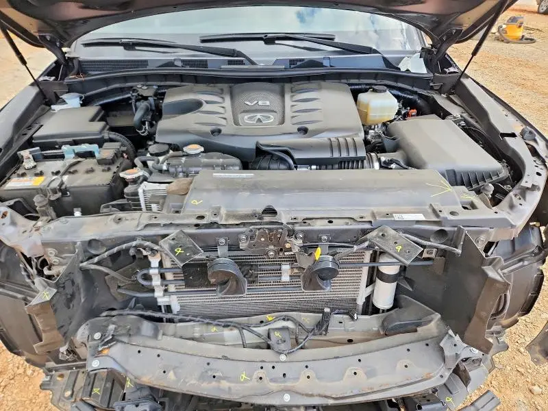 2023 INFINITI QX80 LUXE  