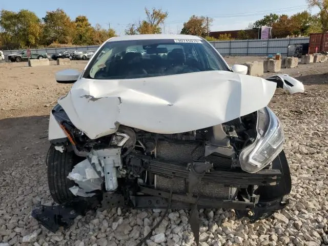 2023 NISSAN VERSA SV  