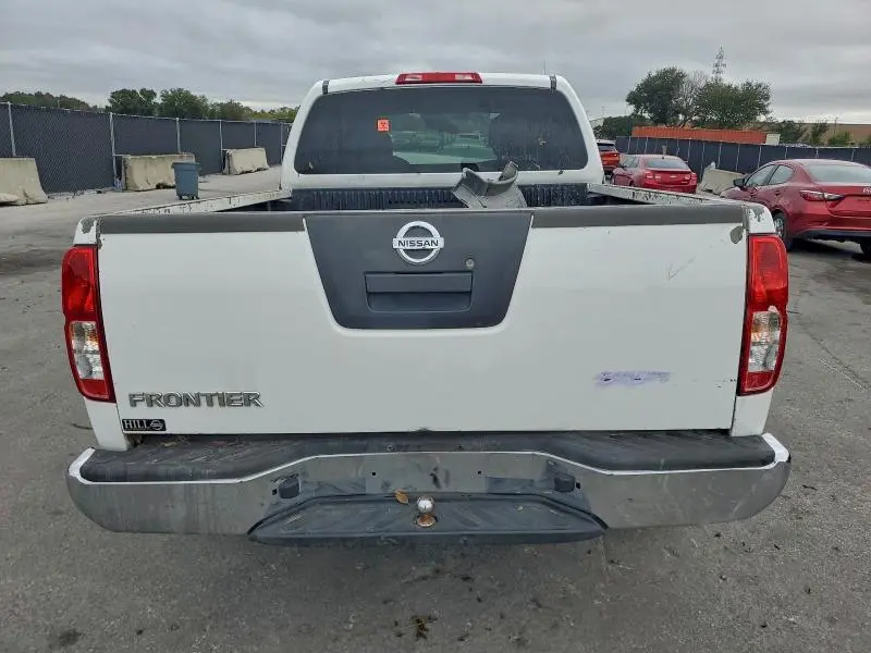 2011 NISSAN FRONTIER S  