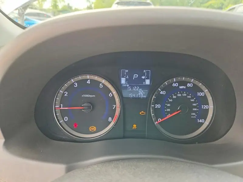 2015 HYUNDAI ACCENT GLS  