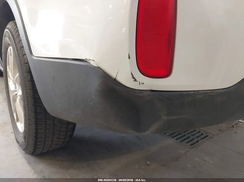 2015 KIA SORENTO LX V6