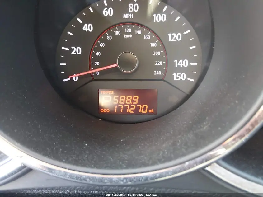 2012 KIA SORENTO LX
