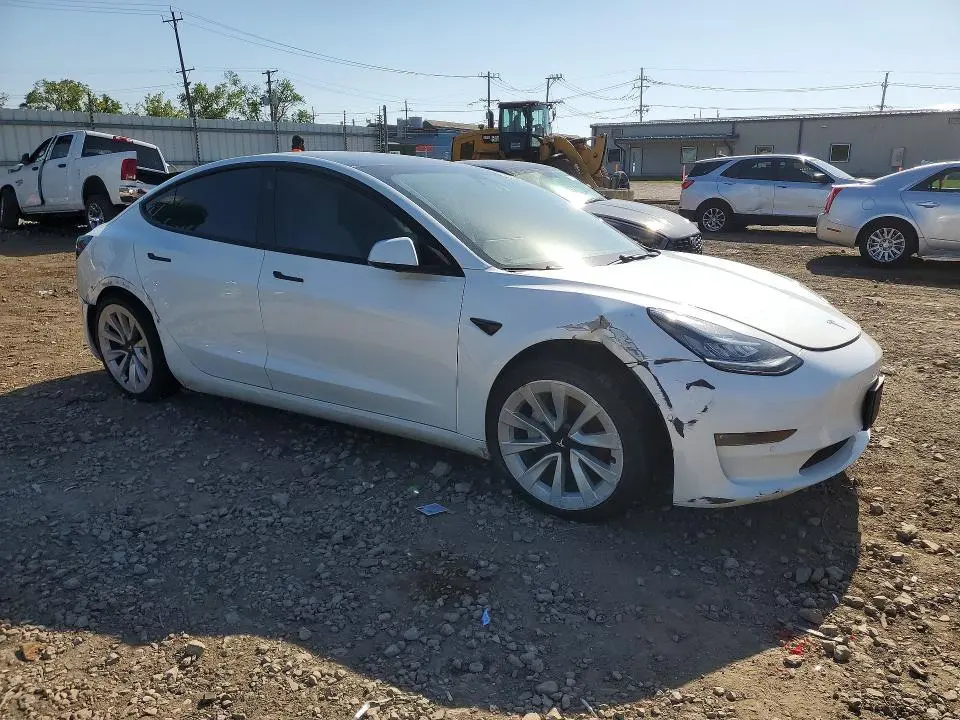 2021 TESLA MODEL 3   