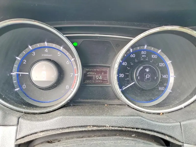 2011 HYUNDAI SONATA GLS  