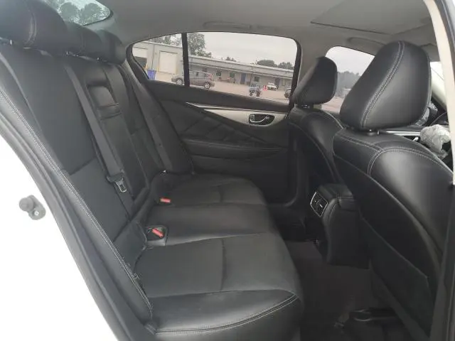 2022 INFINITI Q50 LUXE  