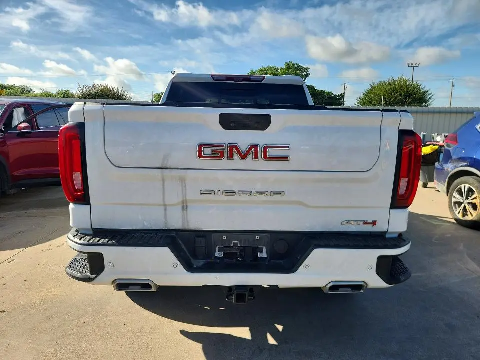 2021 GMC SIERRA K1500 AT4  