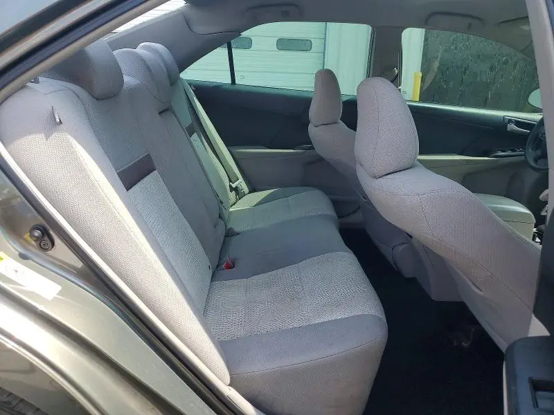2014 TOYOTA CAMRY LE  