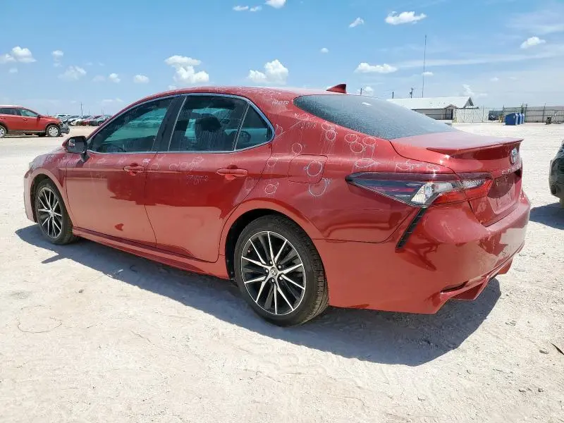 2022 TOYOTA CAMRY SE  