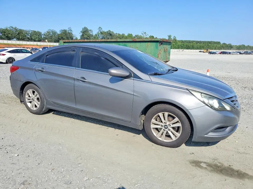 2012 HYUNDAI SONATA GLS  