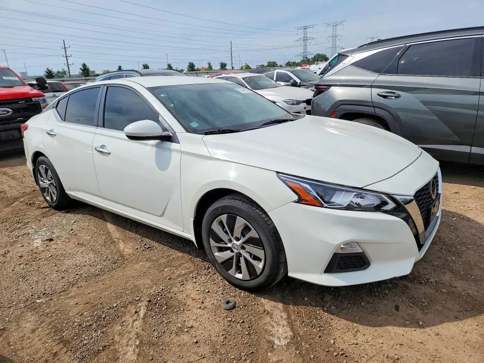 2019 NISSAN ALTIMA S  