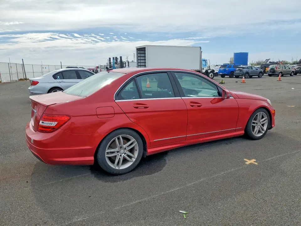 2013 MERCEDES-BENZ C250   