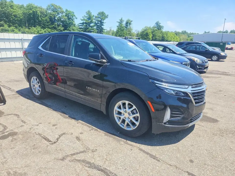 2022 CHEVROLET EQUINOX LT  