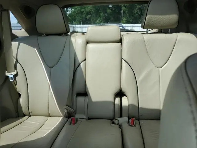 2013 TOYOTA VENZA LE  