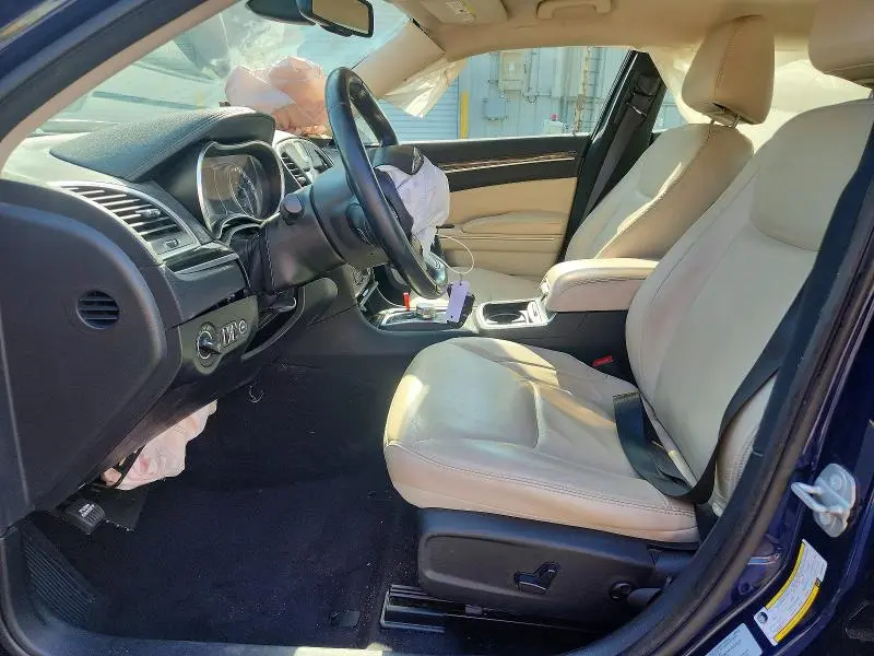 2016 CHRYSLER 300 LIMITED  