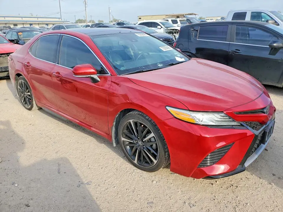 2020 TOYOTA CAMRY XSE  
