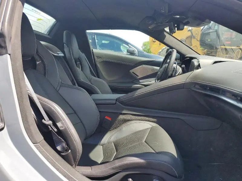 2025 CHEVROLET CORVETTE STINGRAY 3LT  