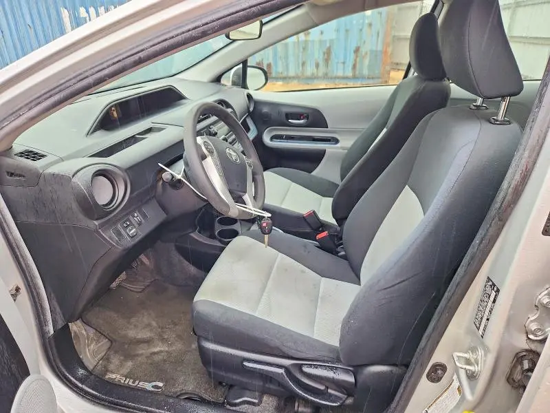 2013 TOYOTA PRIUS C TWO  