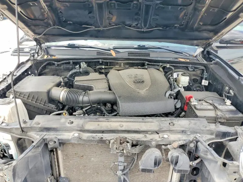 2023 TOYOTA TACOMA SR V6  