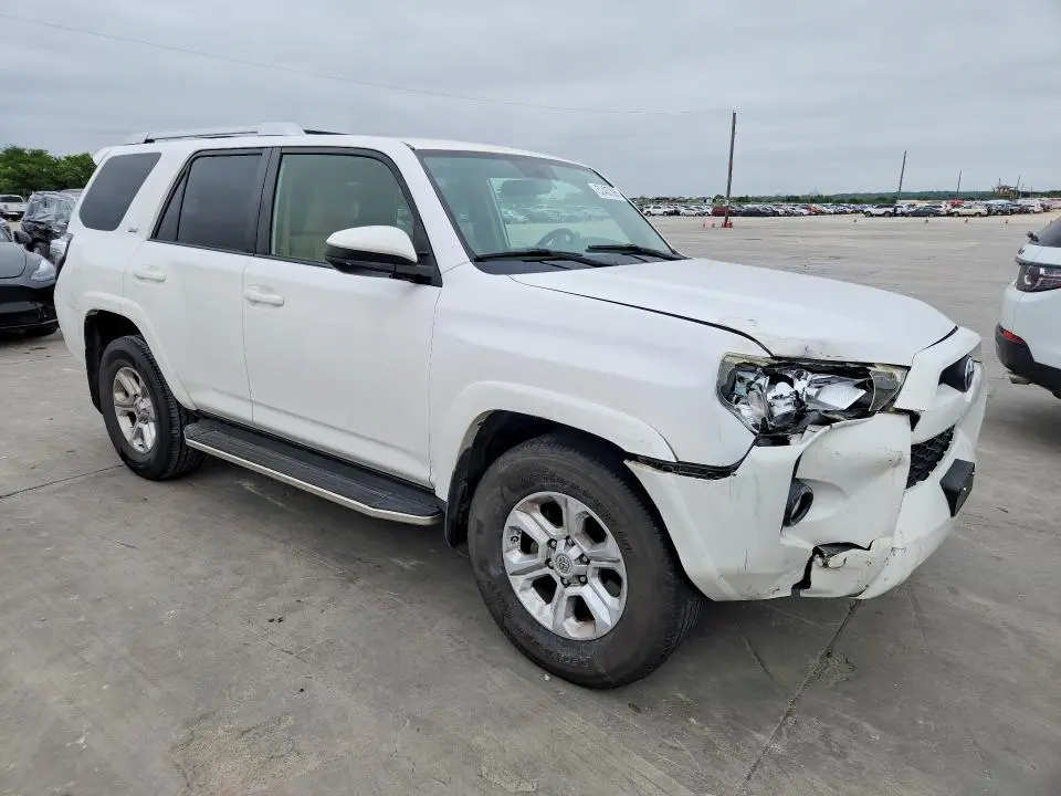 2014 TOYOTA 4RUNNER SR5  