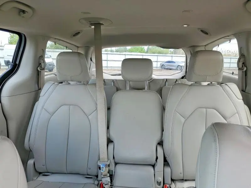 2017 CHRYSLER PACIFICA TOURING L  