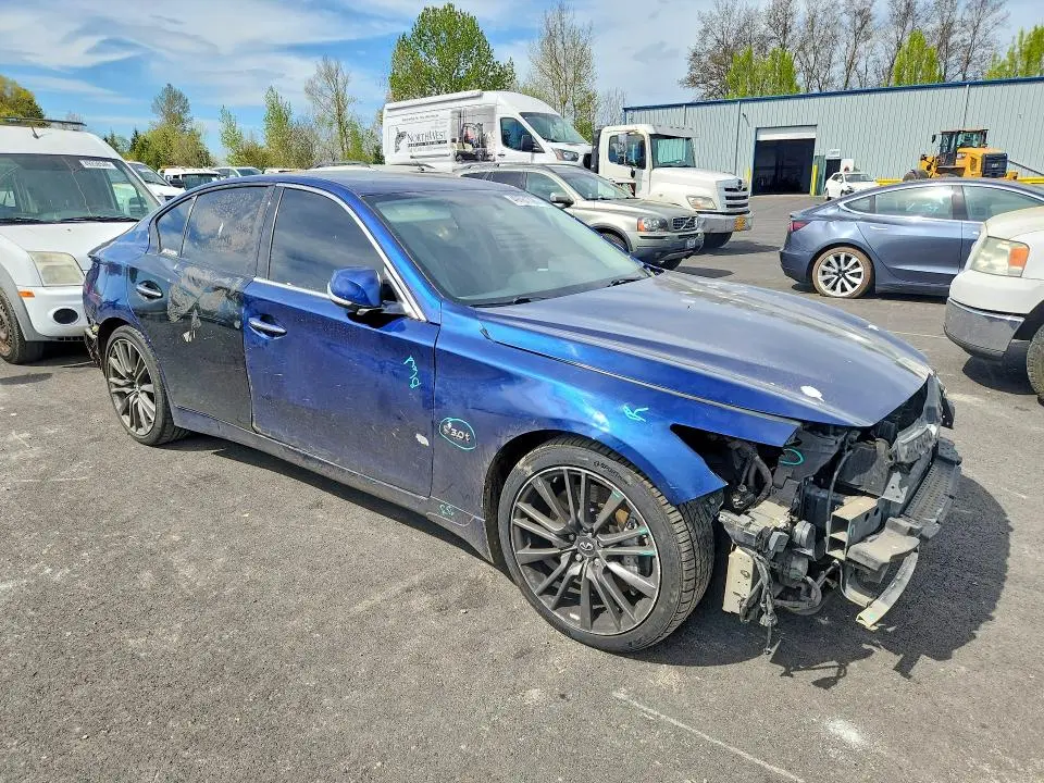 2016 INFINITI Q50 RED SPORT 400  