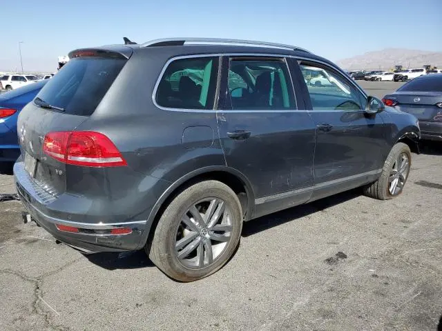 2016 VOLKSWAGEN TOUAREG SPORT  
