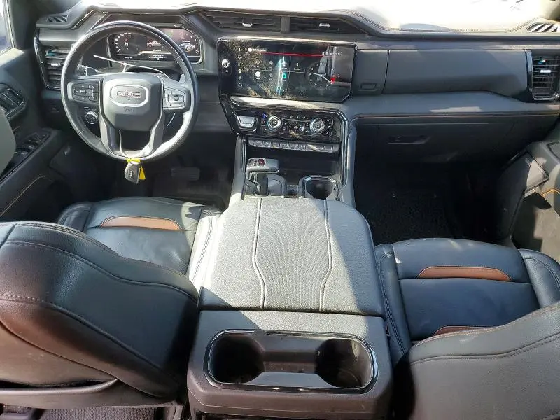 2024 GMC SIERRA K1500 AT4  