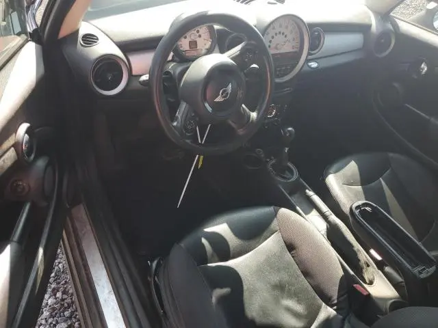 2013 MINI COOPER   
